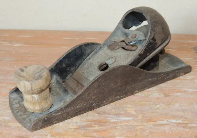L@@K! VINTAGE STANLEY BLOCK PLANE WOODWORKING COLLECTOR No.220 MADE IN THE USA