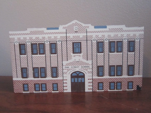 Oak Street School Cat's Meow Village Wood Orrville Ohio Faline '89