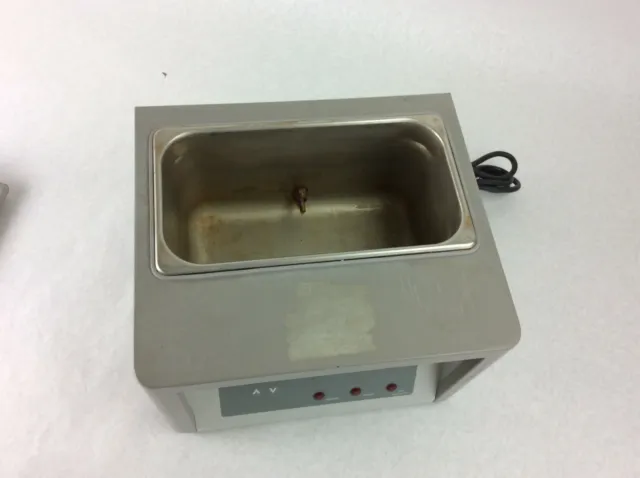 VWR Scientific 1225 Digital Water Bath  120V 6.0A 3