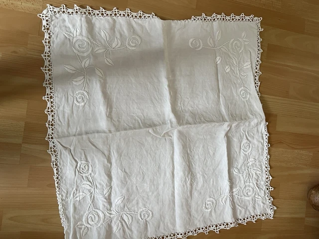 Chemin De Table Ovale Blanc Brodé Main Richelieu, 37x70cm, Neuf Sans étiquette