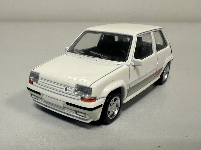 RENAULT 5 TURBO Costa Blanca Rally 84 Sainz Uh Universal Hobbies 1/18
