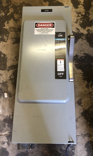 Siemens SN424 200 Amp 240 Volt 3 Pole 4 Wire Fusible Disconnect Switch W/Neutral
