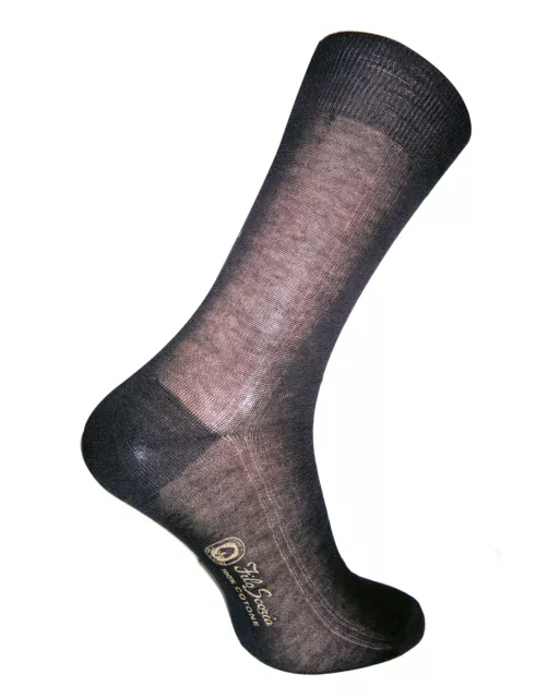 Men's 100% mercerized cotton socks.With side panel design.  Made in Italy