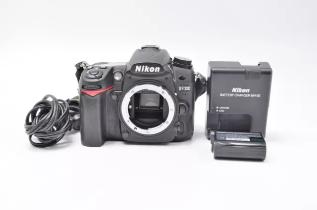 Nikon D7000 16.2 MP Digital SLR Camera Boy "7,955shots" From JAPAN [ Near Mint ]