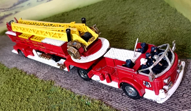 CORGI MAJOR TOYS No 1143 American LaFrance Aerial spares