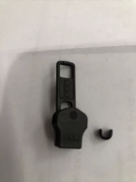 Ykk No-5 Black Oxidized, Zip Slider/Runner/Puller For Metal Teeth Zip, Auto Lock
