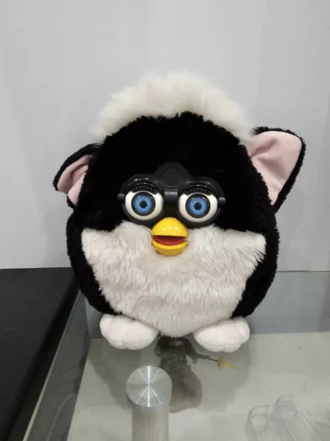 BACKPACK VINTAGE FURBY 1999 Rare Black White Plush Hasbro