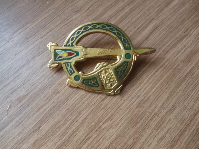 Lovely Vintage Celtic Penanular Brooch Signed Cara