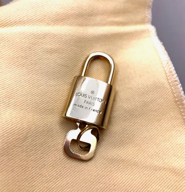 LOUIS VUITTON Lucchetto Con Chiave-Louis Vuitton Gold Locker Used Original  EUR 70,00 - PicClick IT