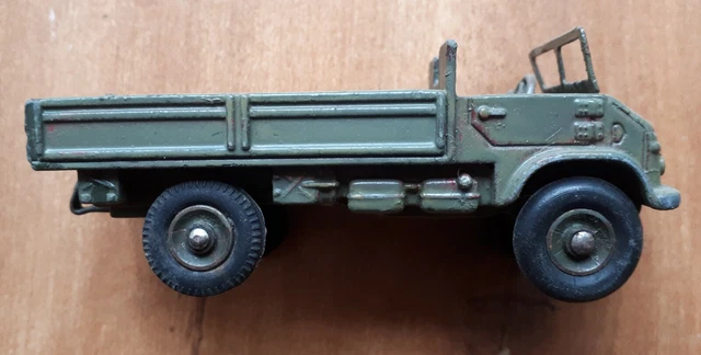 Dinky Toys Camion Mercedes Unimog Baché - Vert Militaire - France