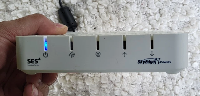 MODEM SATELLITE SKYEDGE II-C Gemini + alim. / C & Ku & Ka Band / TB ...