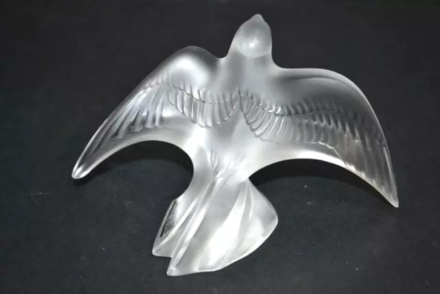 Lalique Wonderful Swallow In Flight Heavy Beautiful Piece New Boxed Gift Of Love