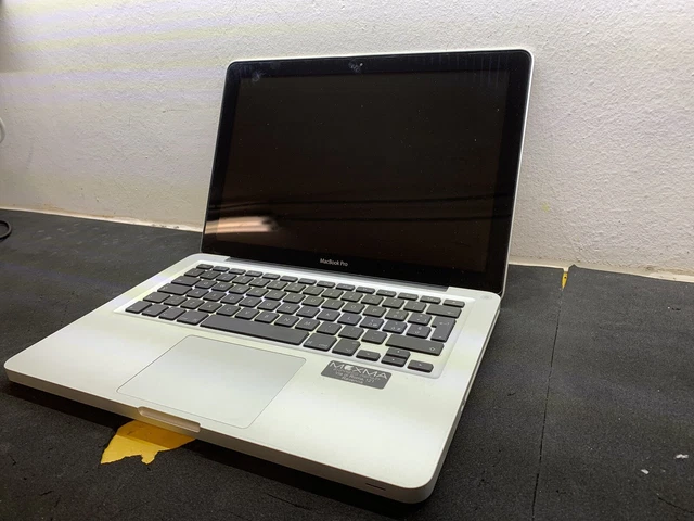 Apple MacBook Pro 13,3" (Intel Core i5, 2.40GHz, 4GB RAM, 240GB SSD) 2