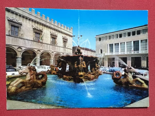 Cartolina - Pesaro - Piazza del Popolo - La Fontana - 1972