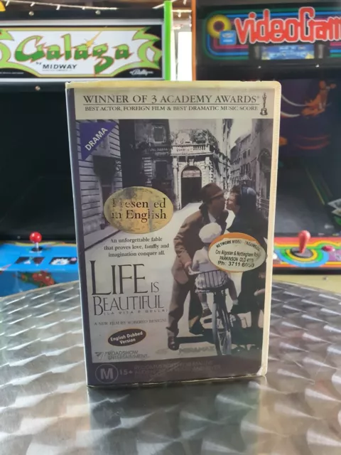 LIFE IS BEAUTIFUL (La Vita E Bella) - VHS Movie - Video Tape - Big Box ...