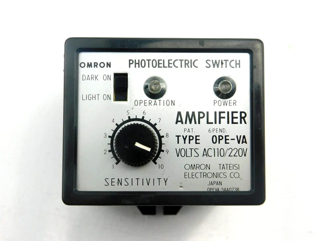Ancien amplificateur esart ten vintage facade chromé rare en ance