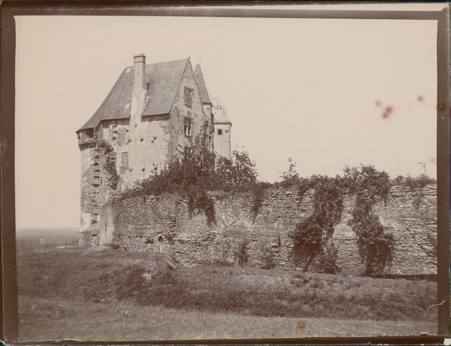 France Une Vieille Maison  Vintage citrate print.  Tirage citrate  9x12  C