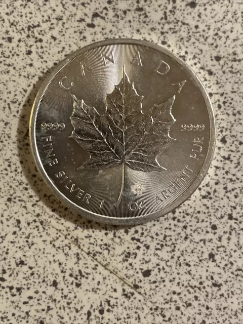 2015 Canada Silver Maple Leaf $5 1 Oz .9999 Fine Silver