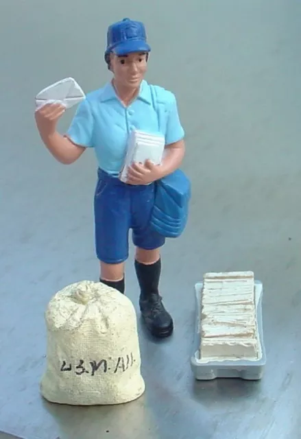 Letter Carrier Gal w Mail Bag & Letter Tray 3 Pc Set 1/24 Scale G Diorama Items