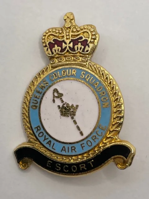 Raf Qc Lapel Badge - Queens Colour Squadron