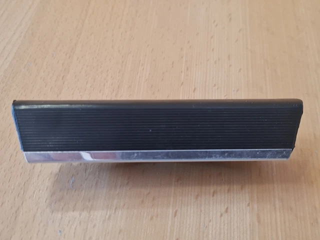 Maniglia vano guanti W108 W114 W115 C114 OE NOS A 115 689 01 01