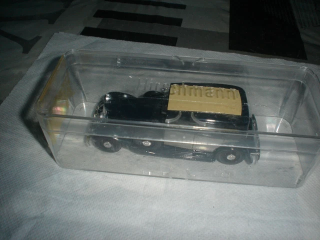 1/43 Renault Reinastella 1934  Voitures D'Exception type RM2 solido