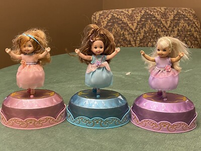 12 Dancing Princesses - Delia， Edeline and Fallon Dressed in