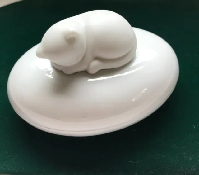 Adorable White Porcelain Cat Covered Trinket Box