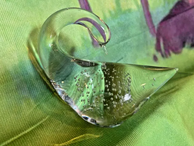 VTG Crystal Art Glass SWAN Bird Paperweight Figurine w Controlled Bubbles