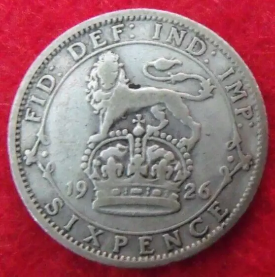 1926 GEORGE V SILVER SIXPENCE  ( 50% Silver )  British 6d Coin.   330