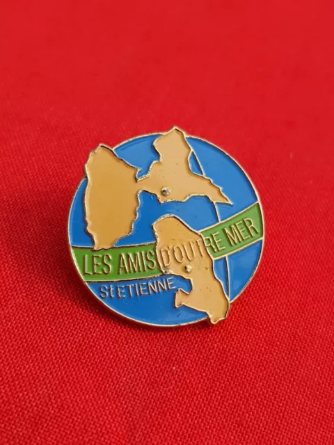 Pin's Pins Epingle Lapel Pin Vintage 3C Les Amis D'outre Mer St Étienne
