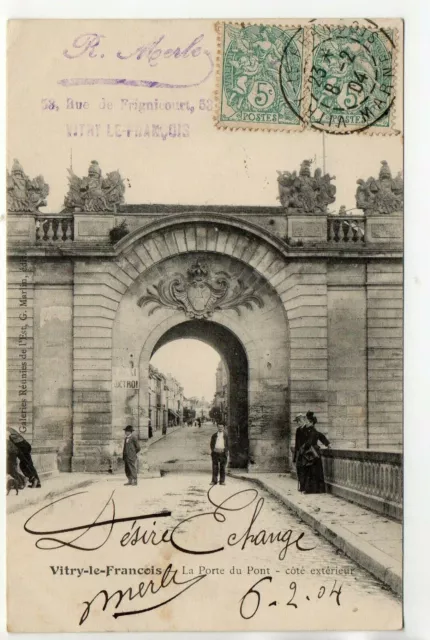VITRY LE FRANCOIS - Marne - CPA 51 - la porte du pont vue N° 14