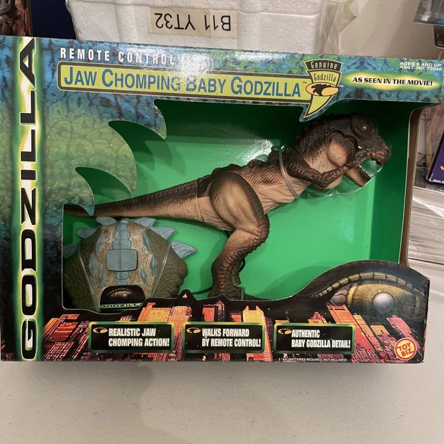 REMOTE CONTROL GODZILLA Jaw Chomping Baby Godzilla by Toy Biz 1998 55.
