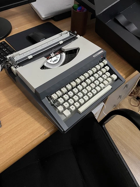 Macchina Da Scrivere Antares 120