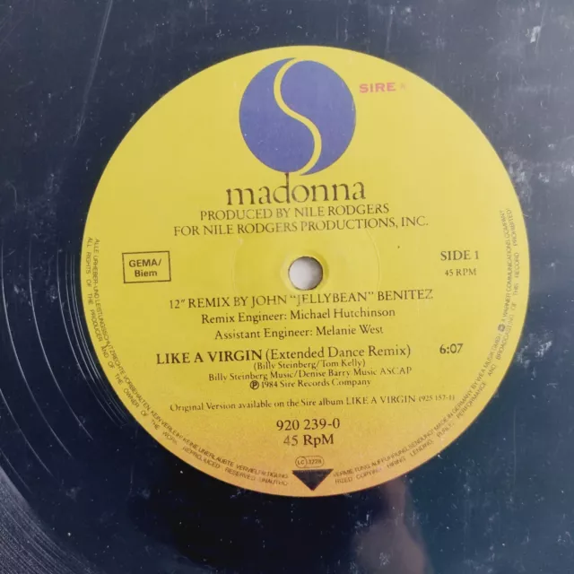 ✿ 12" Maxi 45 ✿ Madonna : Like A Virgin (Dance Remix) - Pas De Pochette