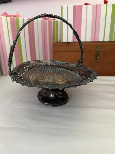 VTG HARTFORD SILVER Plated Candy Dish W/Handle Bow, Floral