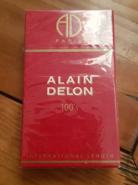 Ancien Paquet De Cigarettes Alain Delon 100's pour collection