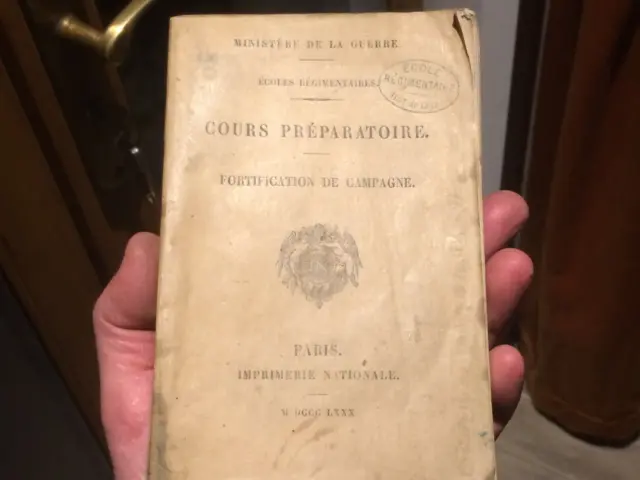 livre  Cours préparatoires fortification de campagne 1880 115 eme de ligne