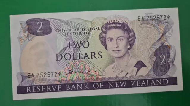 1981-1985 New Zealand  Hardie  $2 Two Dollars  *Star Note  aUNC  EA 752572*