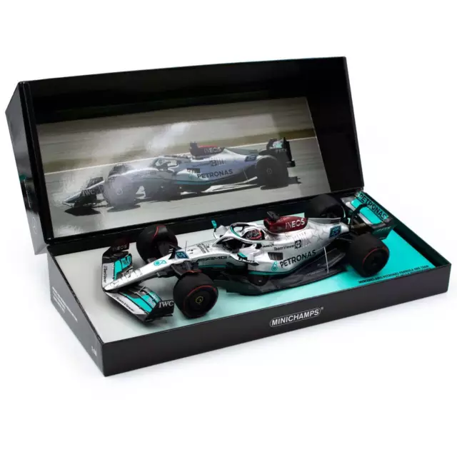 George Russell Mercedes AMG Petronas W13 2022 1:18