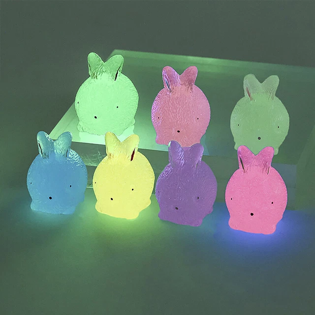 2pcs Mini Fluorescent Rabbit Ornament Miniature Figures Tiny Rabbit Resin