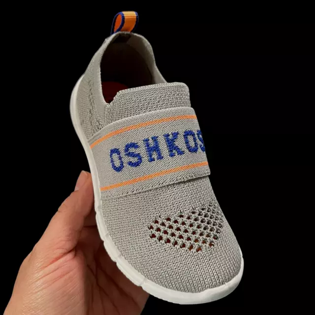 OshKosh BGosh Toddler Boys Knit Sneaker Size 8 Gray Slip on Machine Washable