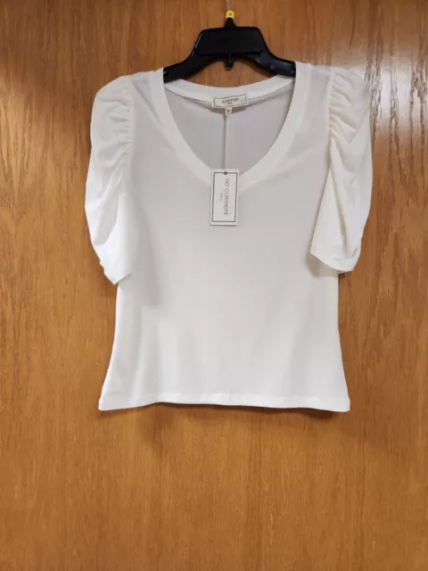 White Puffy Short Sleeve Top. NWT. Med. Juniors. By No Comment. Cute.