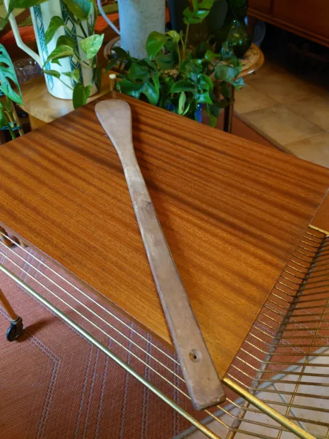 Grande cuillère ancienne plate en bois, spatule