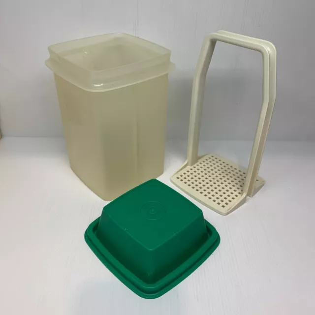 Vintage Retro TUPPERWARE PICK A DELI Beetroot Pickles Container - Green