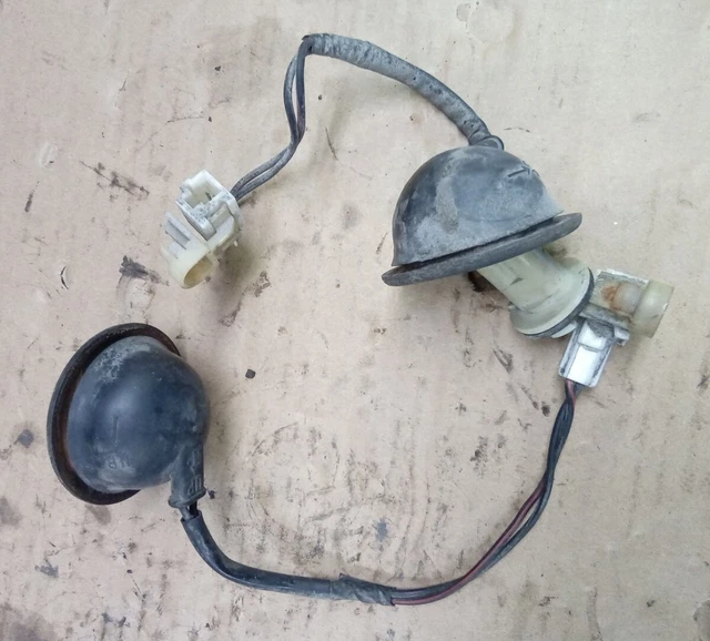 95-96 Nissan S14 240sx Rear Corner Light Harness Turn Signal Wires 95-96 Nissan S14 240sx Rear Corner Light Harness Turn Signal Wires