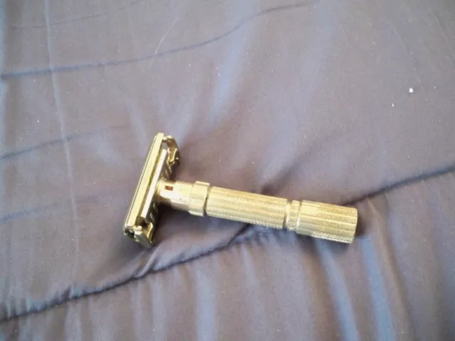 Gillette 1961 (last of serial numbers) Fat Boy Adjustable Safety Razor  G-4