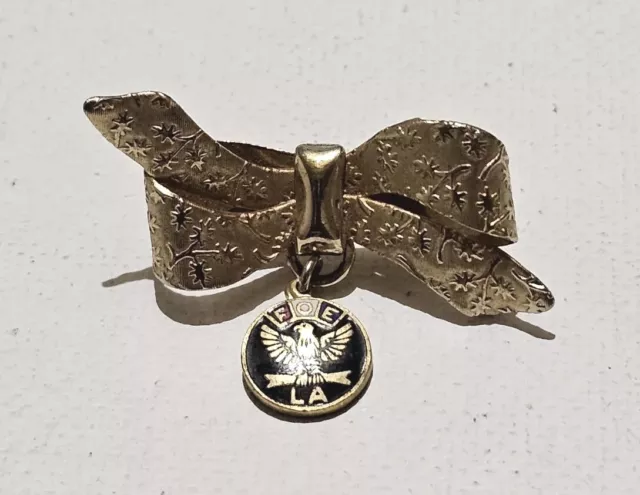 VTG Fraternal Order of Eagles Ladies Auxiliary FOE LA Bow Brooch Pin Gold Tone