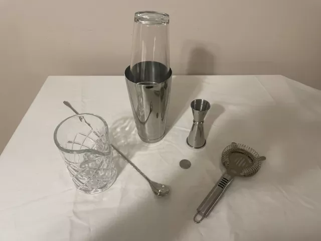 NEW Bartender Starter Kit Cocktail Shaker, Mixology, Hawthorne Strainer, Jigger
