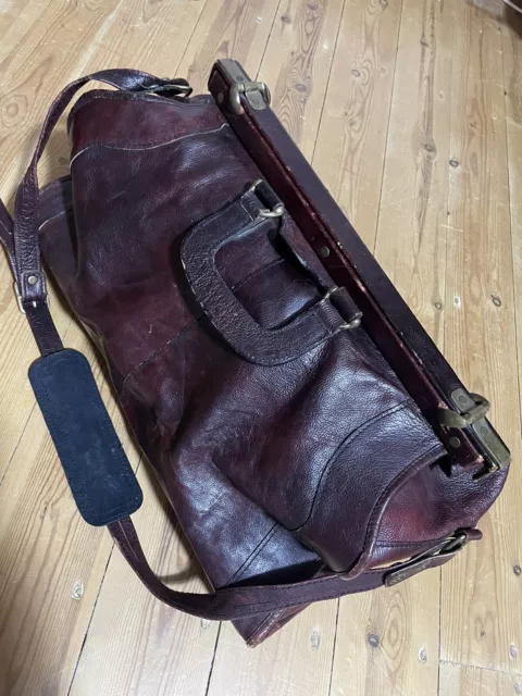 Gladstone Leather Travel Bag